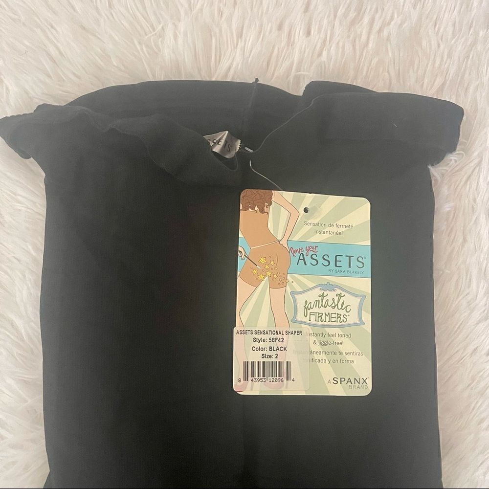 Assets by Sara Blakely Sensational Shaper Black 58F42
Size 2; BNWT - Picture 9 of 10
